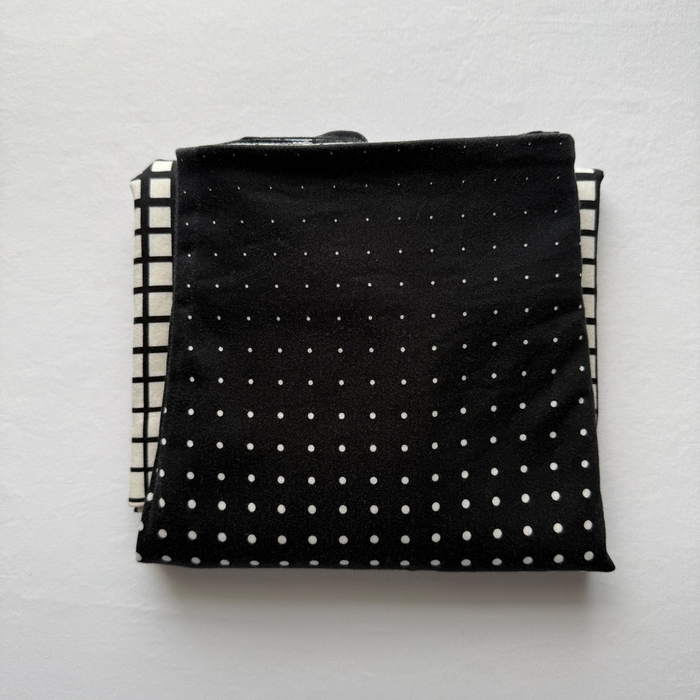 Worthington Pencil Skirt Geometric Print Back Zip Black‎ White Size 6P Minimal - Picture 10 of 10